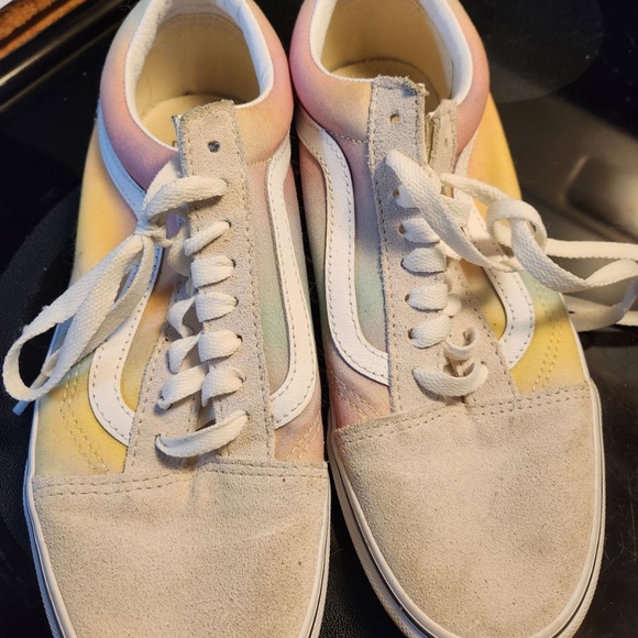 Vans shoes - Picture 3 of 3